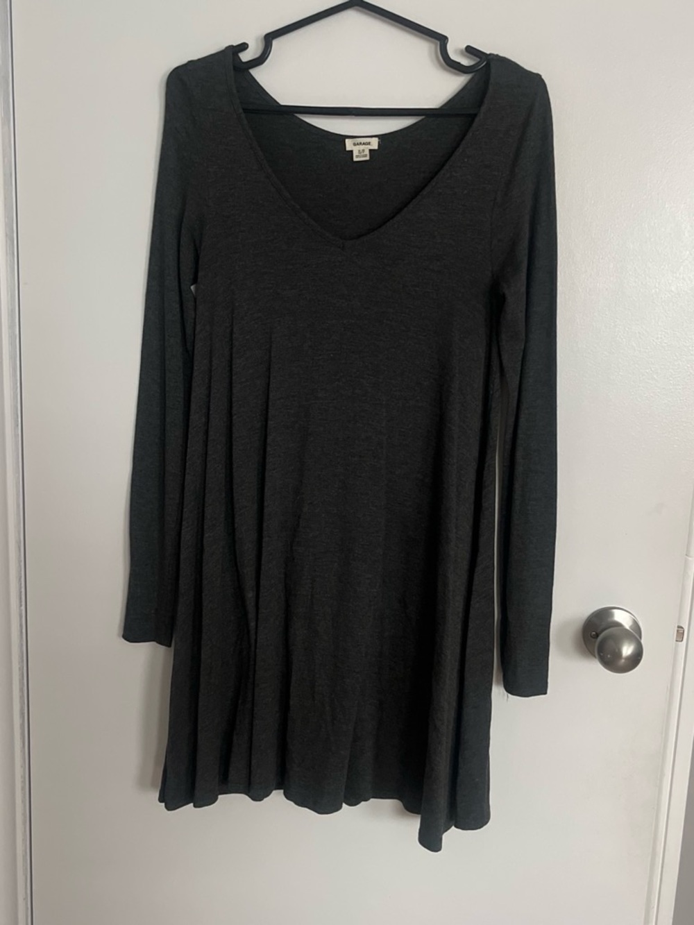 Garage along Sleeve Dress